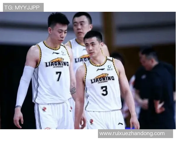 辽宁男篮与广东男篮激战正酣谁能在这场巅峰对决中笑到最后 辽宁男篮与广东男篮激战正酣谁能在这场巅峰对决中笑到最后